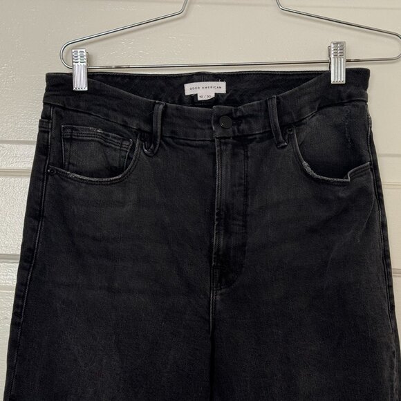 GOOD AMERICAN Black Distressed / Ripped Straight Skinny Jeans - 10/30 - Picture 5 of 9